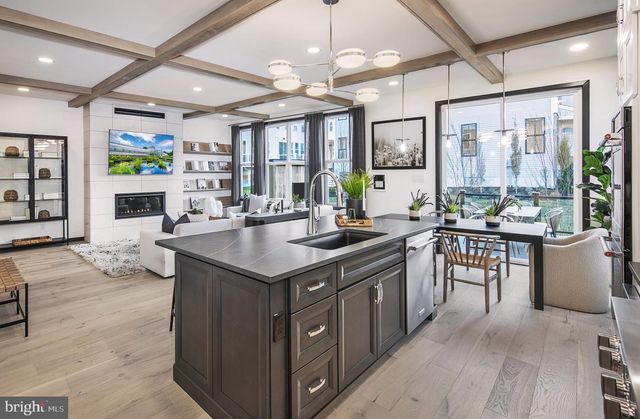 0000 THE WILLIS ELITE, Malvern, PA 19355