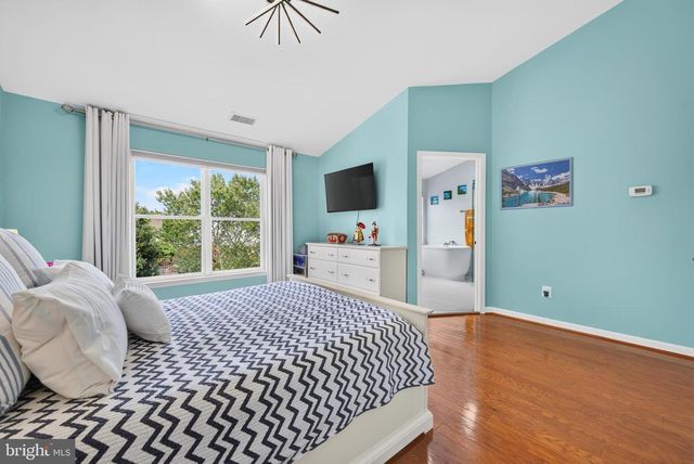 21358 SAWYER SQUARE, Ashburn, VA 20147
