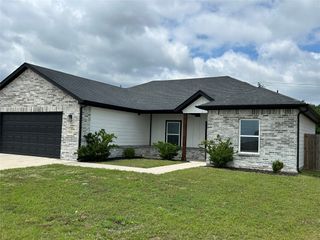 3840 Skylane Avenue, Corsicana, TX 75110