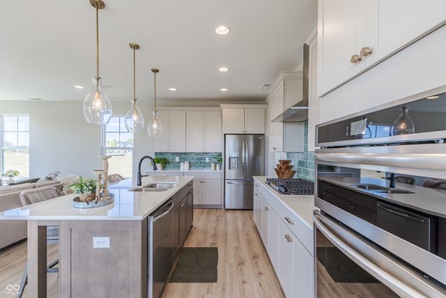 7441 Peristyle Lane, Mccordsville, IN 46055