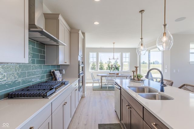 7441 Peristyle Lane, Mccordsville, IN 46055