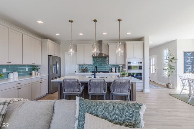 7441 Peristyle Lane, Mccordsville, IN 46055