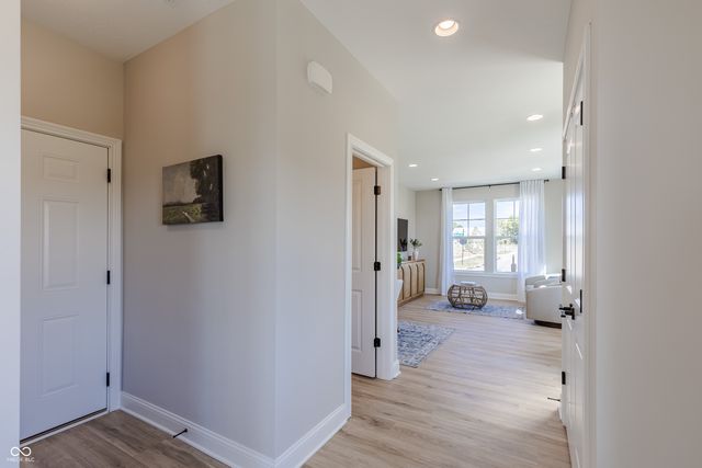 7441 Peristyle Lane, Mccordsville, IN 46055