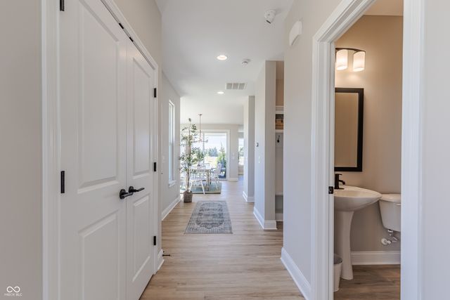 7441 Peristyle Lane, Mccordsville, IN 46055