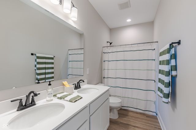 7441 Peristyle Lane, Mccordsville, IN 46055