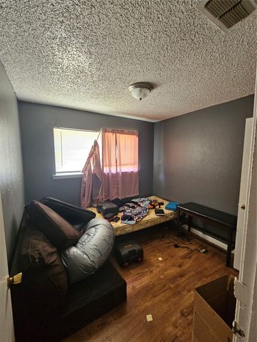 1902 Maplewood Court 1904, Gainesville, TX 76240
