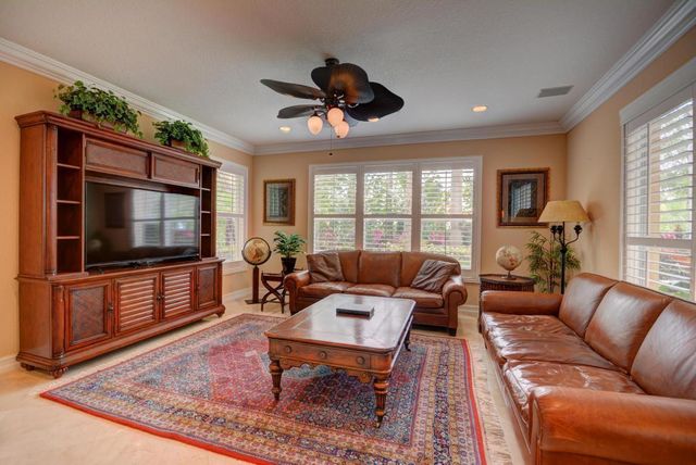 8957 Sandy Crest Lane, Boynton Beach, FL 33473