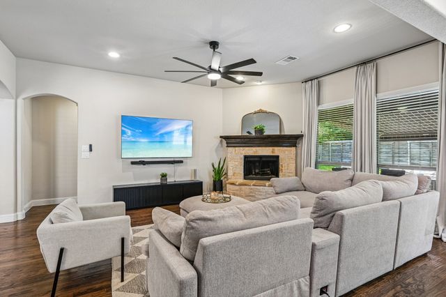 821 Patio Street, Little Elm, TX 76227