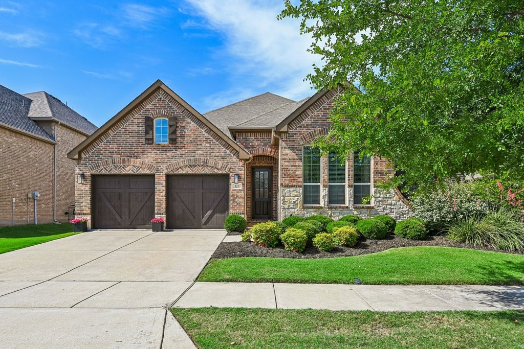 821 Patio Street, Little Elm, TX 76227