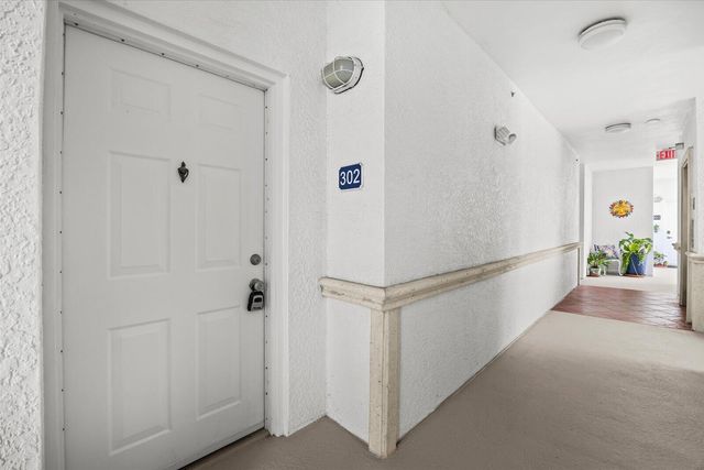 715 NW Flagler Avenue 302, Stuart, FL 34994
