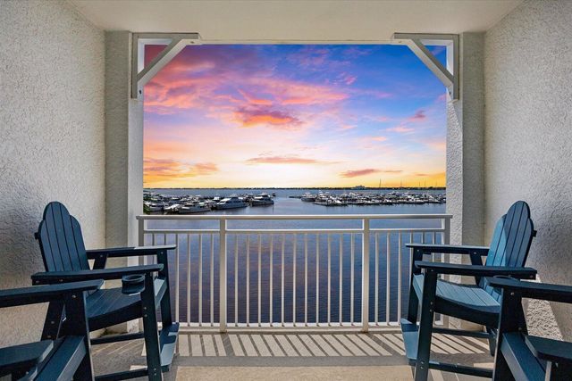 715 NW Flagler Avenue 302, Stuart, FL 34994