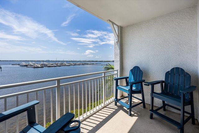 715 NW Flagler Avenue 302, Stuart, FL 34994