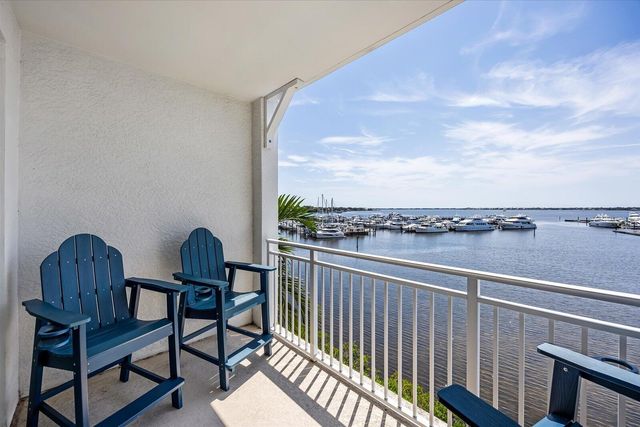 715 NW Flagler Avenue 302, Stuart, FL 34994