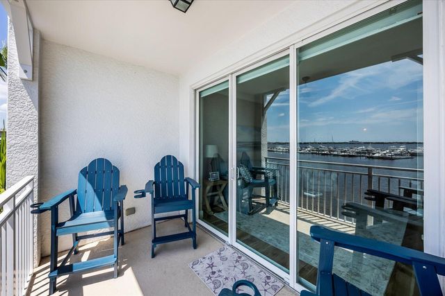 715 NW Flagler Avenue 302, Stuart, FL 34994