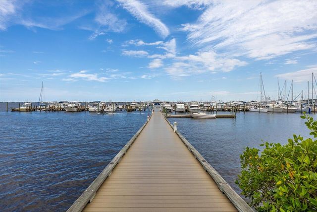 715 NW Flagler Avenue 302, Stuart, FL 34994