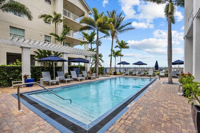 715 NW Flagler Avenue 302, Stuart, FL 34994