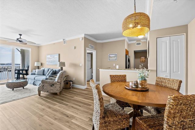 715 NW Flagler Avenue 302, Stuart, FL 34994