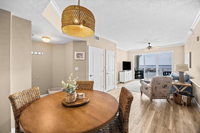 715 NW Flagler Avenue 302, Stuart, FL 34994