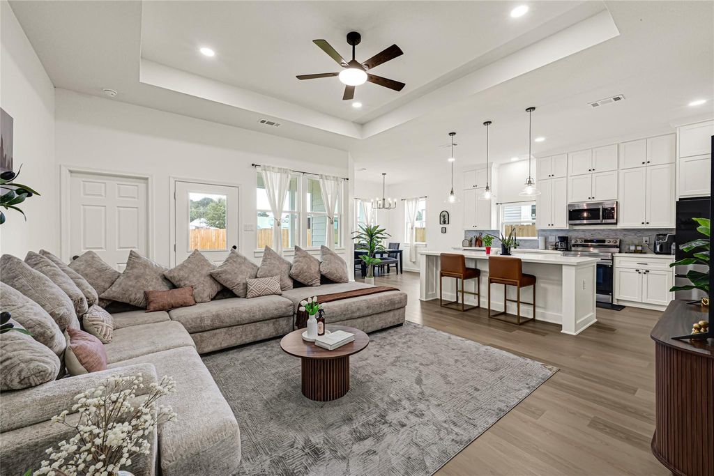 16273 Jeet St, Conroe, TX 77306
