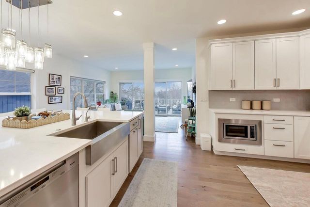 603 Agaming ROAD, Fontana, WI 53125