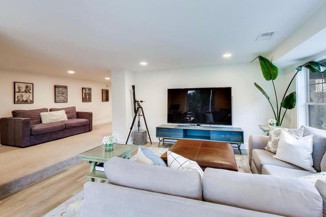 603 Agaming ROAD, Fontana, WI 53125