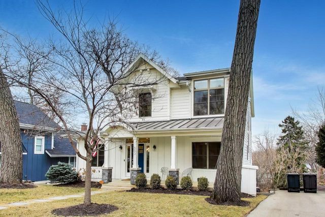 603 Agaming ROAD, Fontana, WI 53125