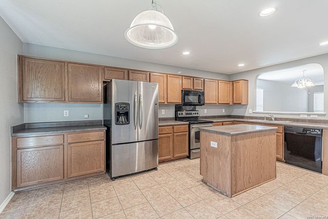 326 DIANA DR, Converse, TX 78109