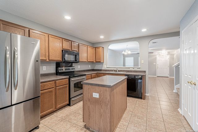 326 DIANA DR, Converse, TX 78109