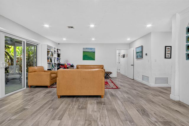 9404 NW 37TH Court, Coral Springs, FL 33065