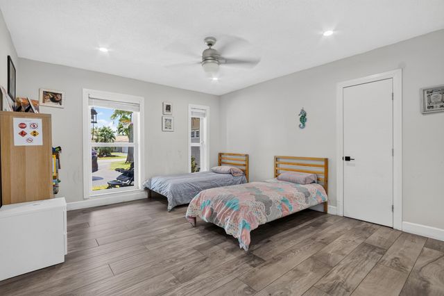 9404 NW 37TH Court, Coral Springs, FL 33065