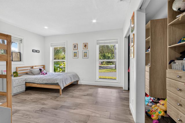 9404 NW 37TH Court, Coral Springs, FL 33065