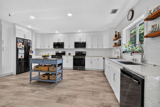 9404 NW 37TH Court, Coral Springs, FL 33065
