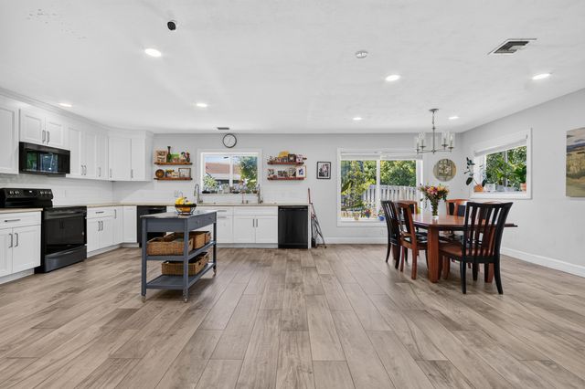 9404 NW 37TH Court, Coral Springs, FL 33065