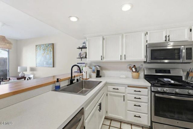 9813 Sweetwater Lane, Ventura, CA 93004