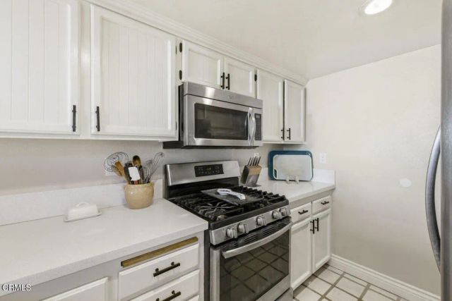 9813 Sweetwater Lane, Ventura, CA 93004