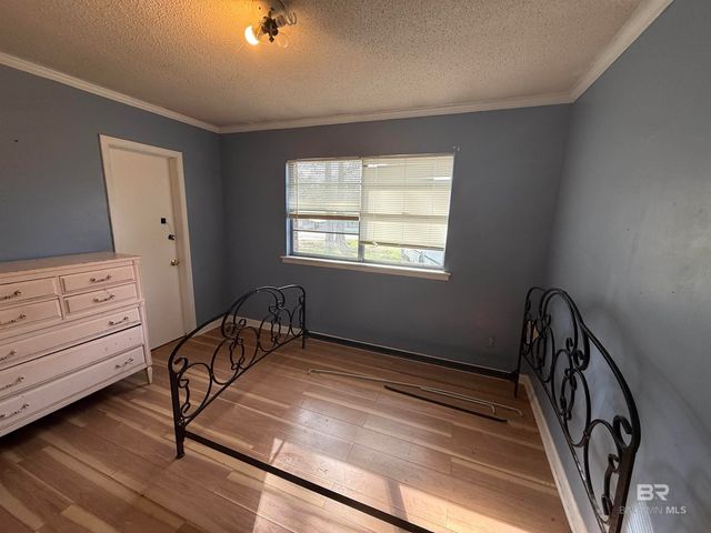 2807 Pea Ridge Road, Brewton, AL 36426