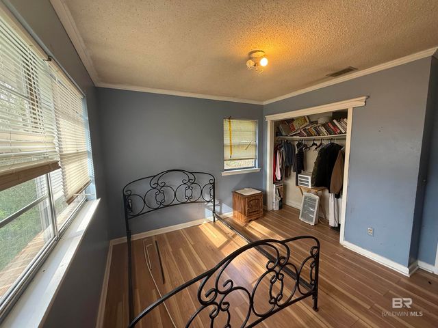 2807 Pea Ridge Road, Brewton, AL 36426