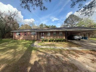 2807 Pea Ridge Road, Brewton, AL 36426