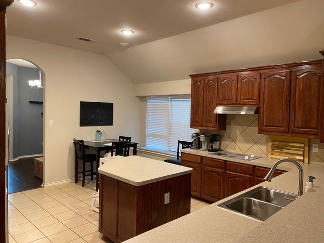 5827 Silver Sage Lane, Grand Prairie, TX 75052