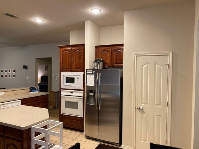 5827 Silver Sage Lane, Grand Prairie, TX 75052