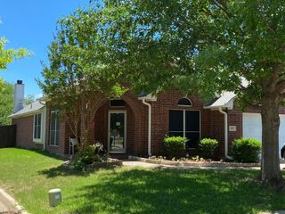 5827 Silver Sage Lane, Grand Prairie, TX 75052