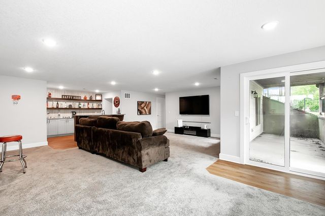 2246 S Nicole Circle, Andover, KS 67002