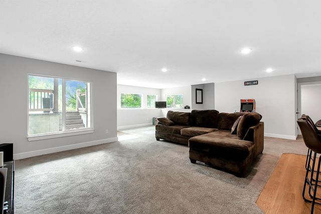 2246 S Nicole Circle, Andover, KS 67002