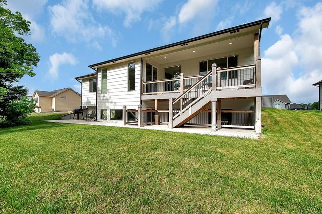 2246 S Nicole Circle, Andover, KS 67002