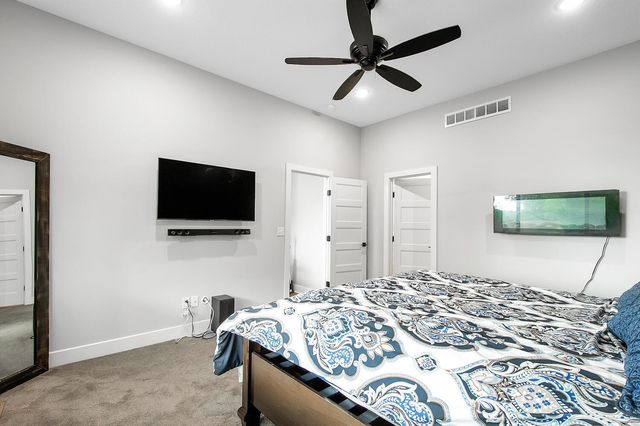 2246 S Nicole Circle, Andover, KS 67002