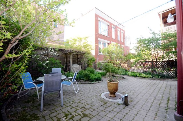 622 W Briar Place GS, Chicago, IL 60657