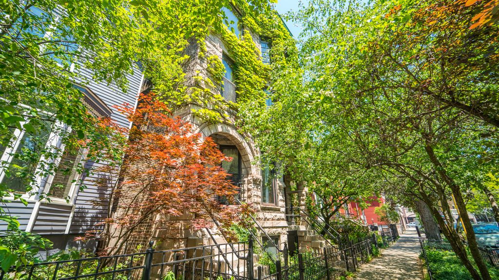 622 W Briar Place GS, Chicago, IL 60657