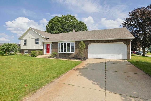 3015 Waverly Court, Mishawaka, IN 46544