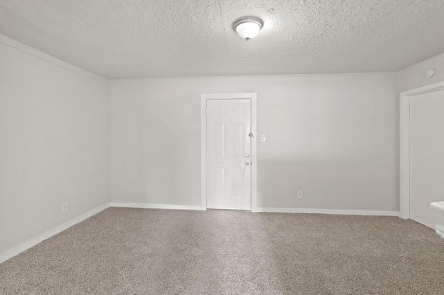 4953 Bataan Road, Houston, TX 77033