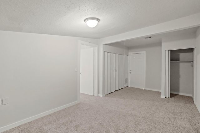 4953 Bataan Road, Houston, TX 77033